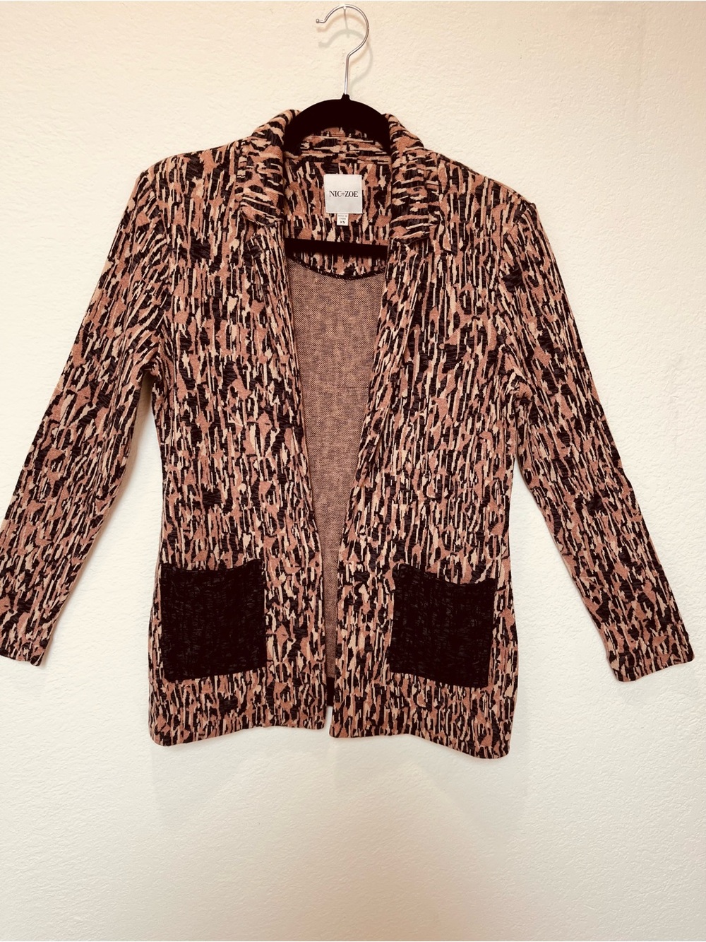 NIC+ZOE Blended Pale Pink and Black Open Front Knit Blazer